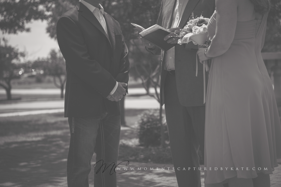 Fort-Worth-Wedding-Photographer_Kate-Panza_Taylor-Wedding-1437BW